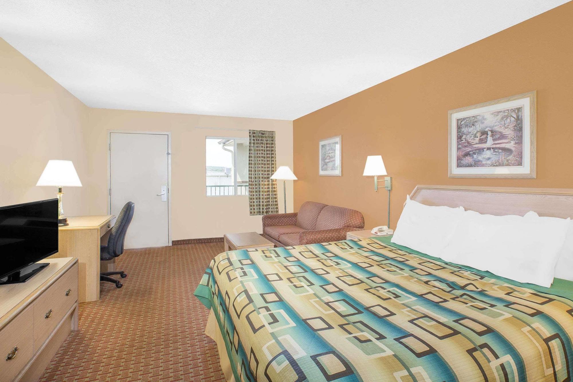 Days Inn By Wyndham Hamilton Exterior foto